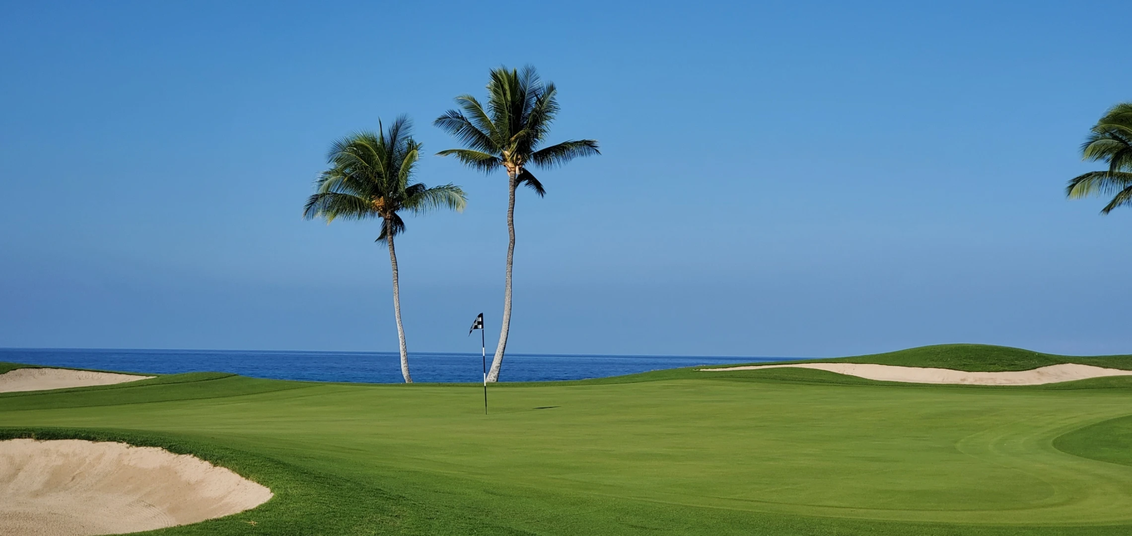Oceanfront golf course from the ELZS photo collection